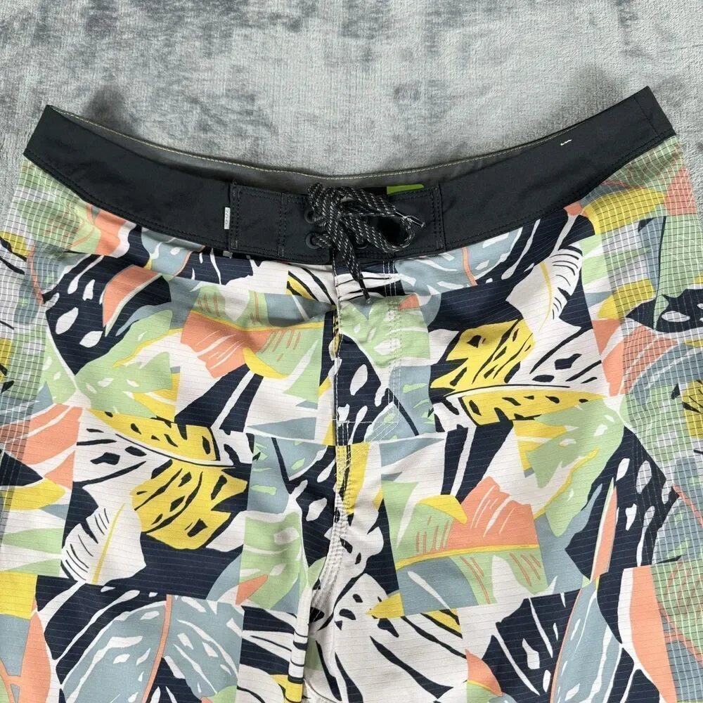 Quiksilver Sz 32 Mystic Session High Mens Shorts Volley Swim Trunk Tropical